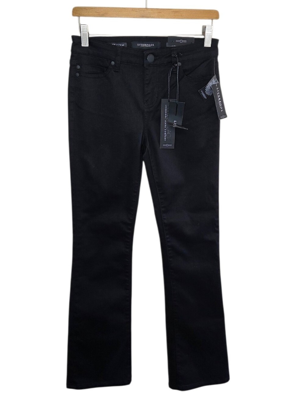 NWT Liverpool Black Lucy Bootcut Jeans 32" Inseam Size 4